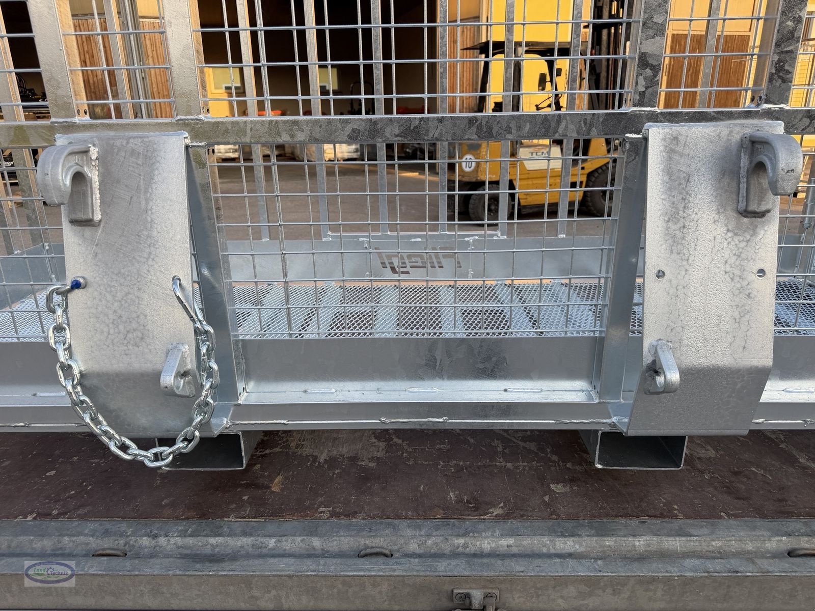Frontladerzubehör van het type Fliegl Arbeitskorb, Neumaschine in Münzkirchen (Foto 13)