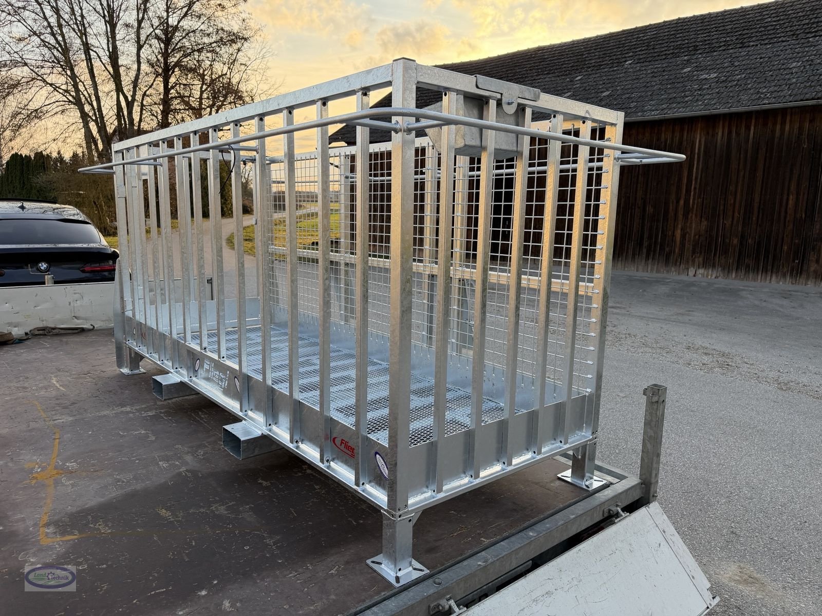 Frontladerzubehör van het type Fliegl Arbeitskorb, Neumaschine in Münzkirchen (Foto 15)