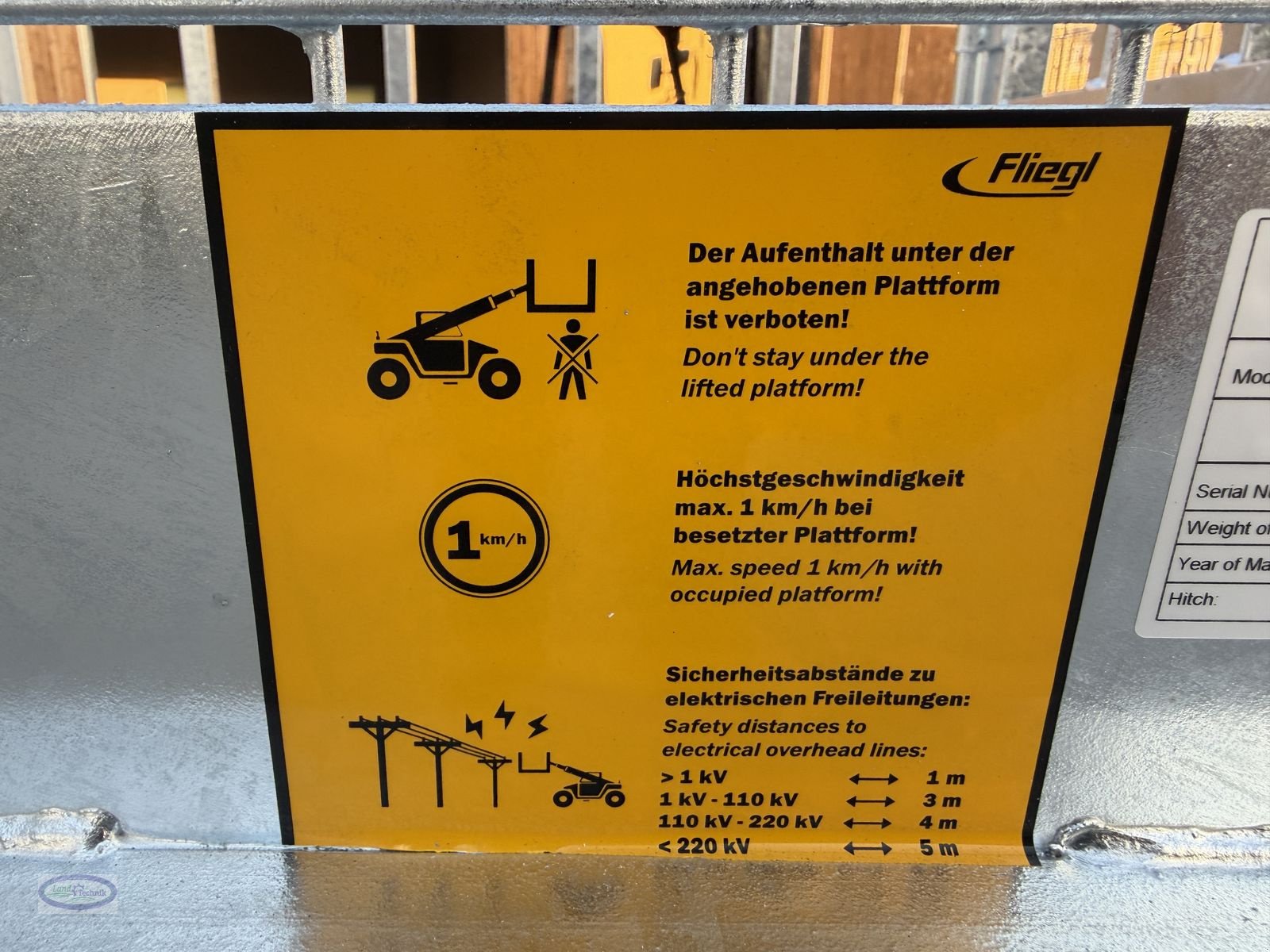 Frontladerzubehör van het type Fliegl Arbeitskorb, Neumaschine in Münzkirchen (Foto 11)