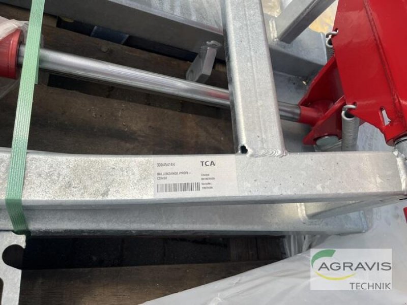 Frontladerzubehör of the type Fliegl BALLENZANGE PROFI-COMBI, Neumaschine in Raesfeld (Picture 4)
