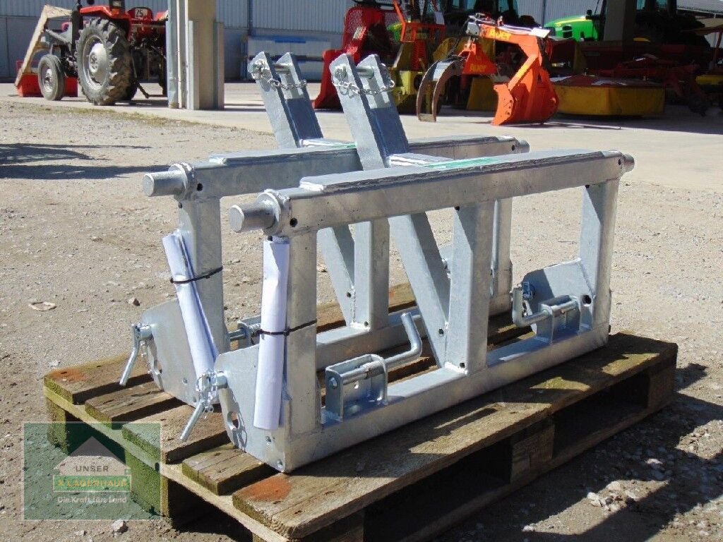 Frontladerzubehör of the type Fliegl Dreipunkt auf EURO, Neumaschine in Hofkirchen (Picture 4)