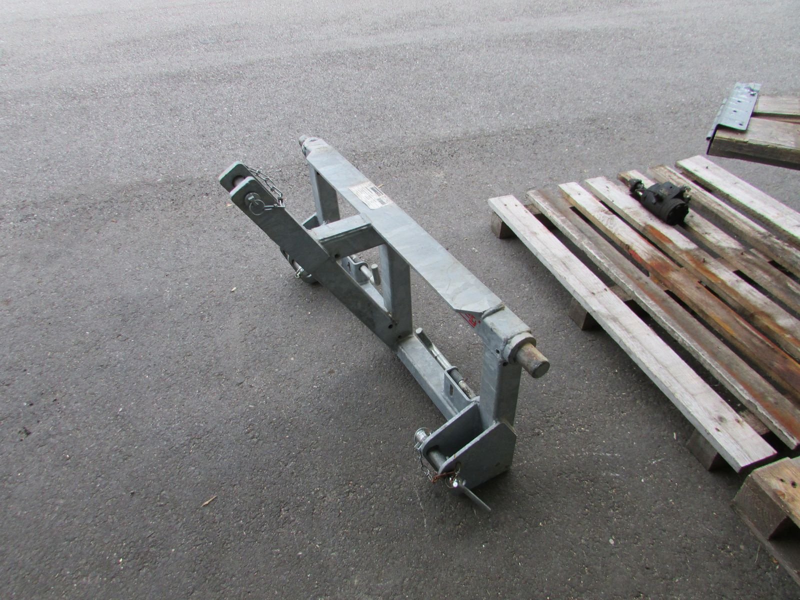 Frontladerzubehör des Typs Fliegl Dreipunktadapter, Gebrauchtmaschine in Saxen (Bild 4)
