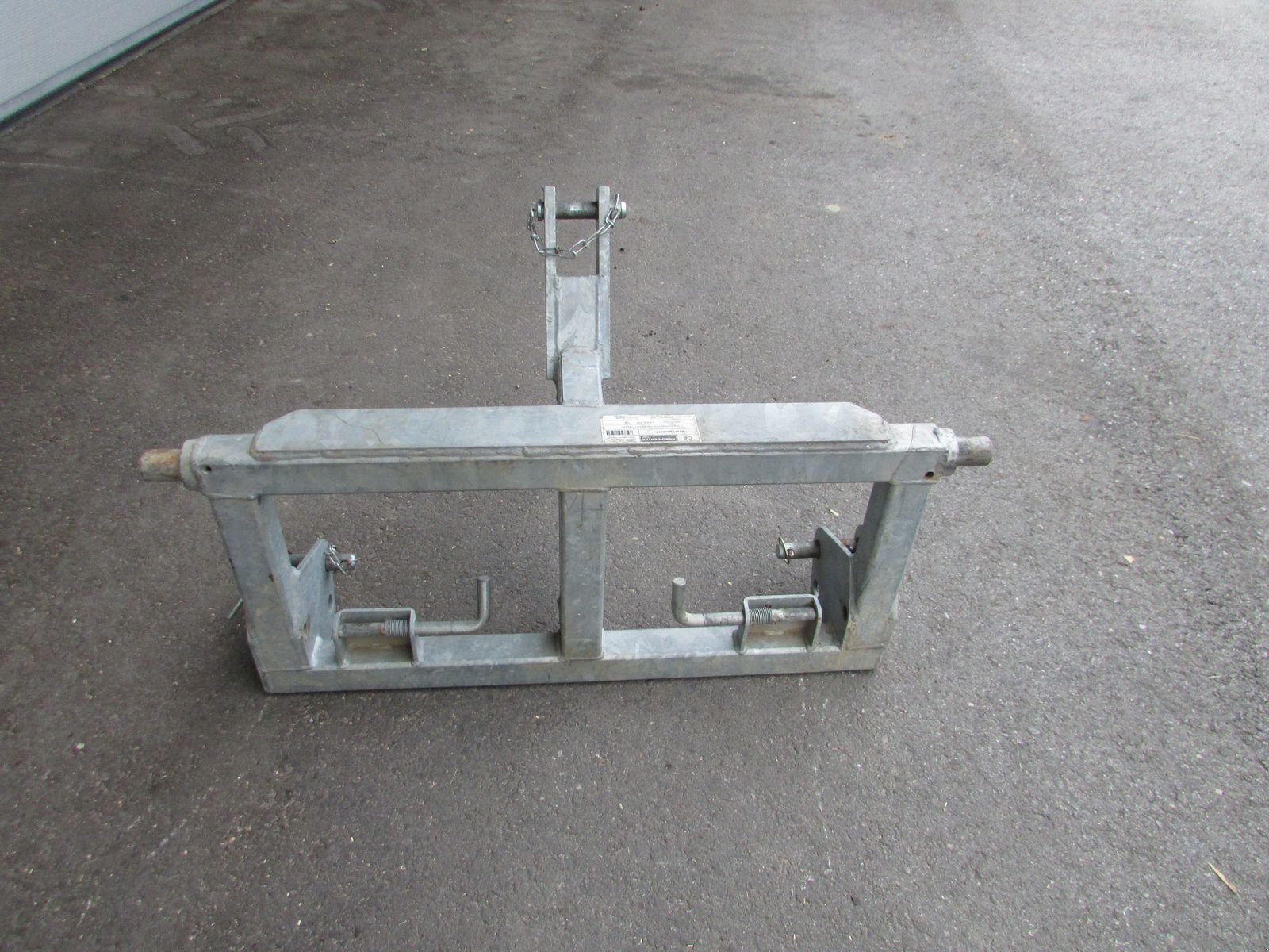 Frontladerzubehör des Typs Fliegl Dreipunktadapter, Gebrauchtmaschine in Saxen (Bild 2)