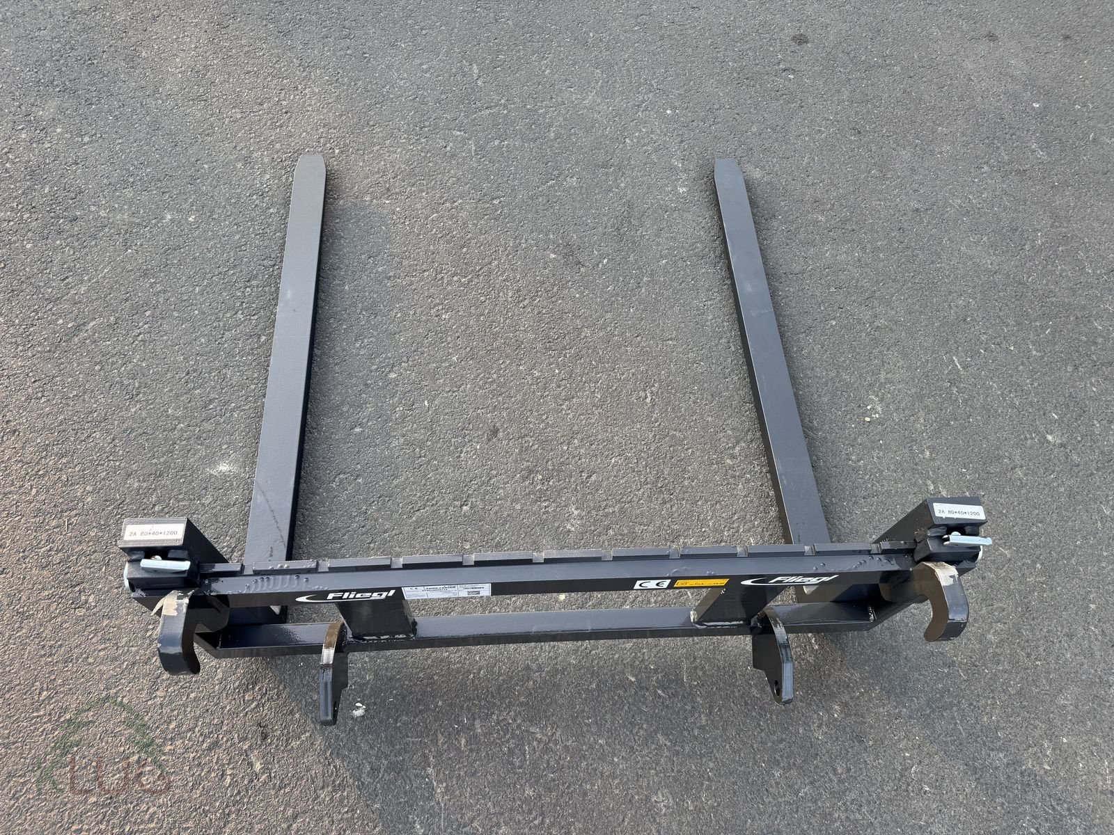 Frontladerzubehör of the type Fliegl Easy Palettengabel, Neumaschine in Pirching am Traubenberg (Picture 26)