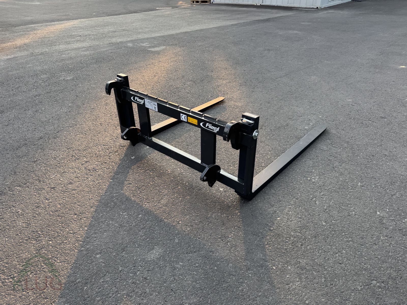 Frontladerzubehör of the type Fliegl Easy Palettengabel, Neumaschine in Pirching am Traubenberg (Picture 16)