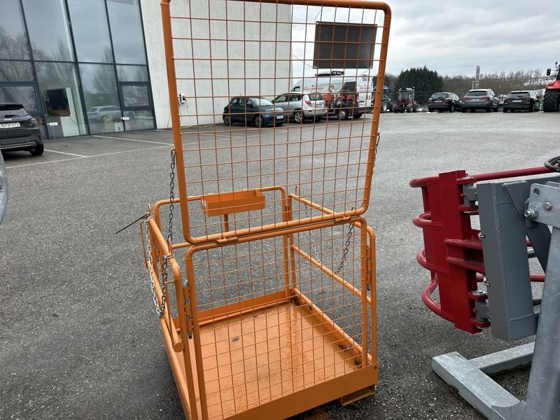 Frontladerzubehör van het type Fliegl Fliegl Arbeitsbühne Light, Gebrauchtmaschine in St. Marienkirchen (Foto 5)