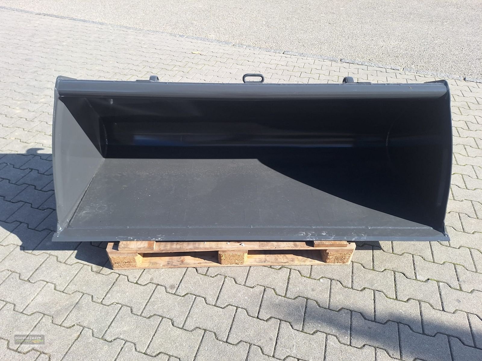 Frontladerzubehör of the type Fliegl LG-Schaufel 1900mm, Neumaschine in Aurolzmünster (Picture 4)