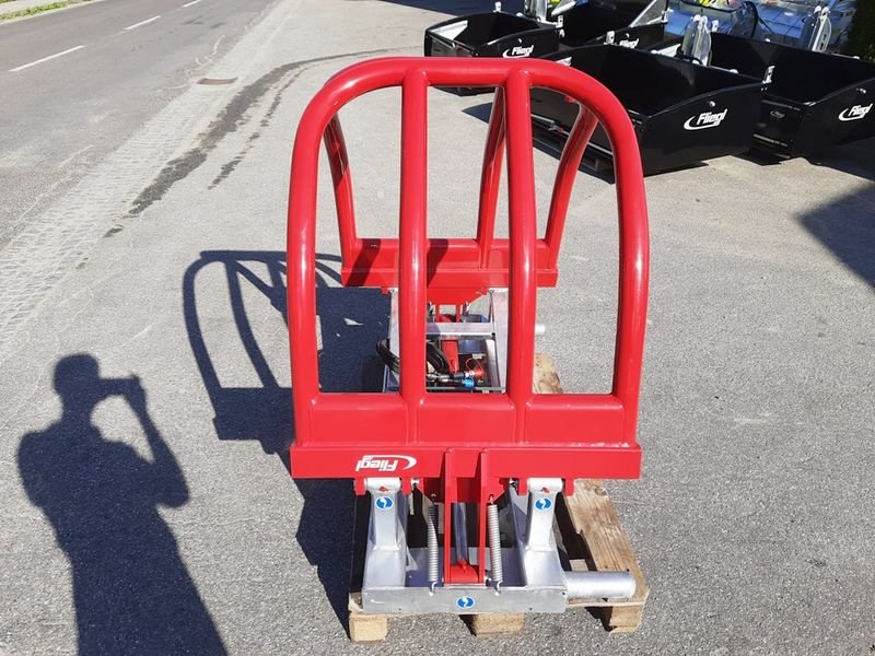 Frontladerzubehör tip Fliegl Profi-Combi Ballengreifer, Neumaschine in St. Marienkirchen (Poză 7)