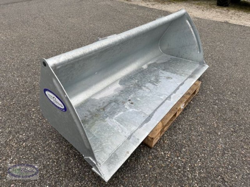 Frontladerzubehör of the type Fliegl Schwergutschaufel 2200, Neumaschine in Münzkirchen (Picture 1)