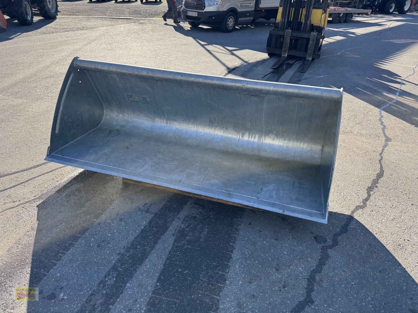 Frontladerzubehör des Typs Fliegl Schwergutschuafel 220 Euro Vollverzinkt, Neumaschine in Kötschach (Bild 10)