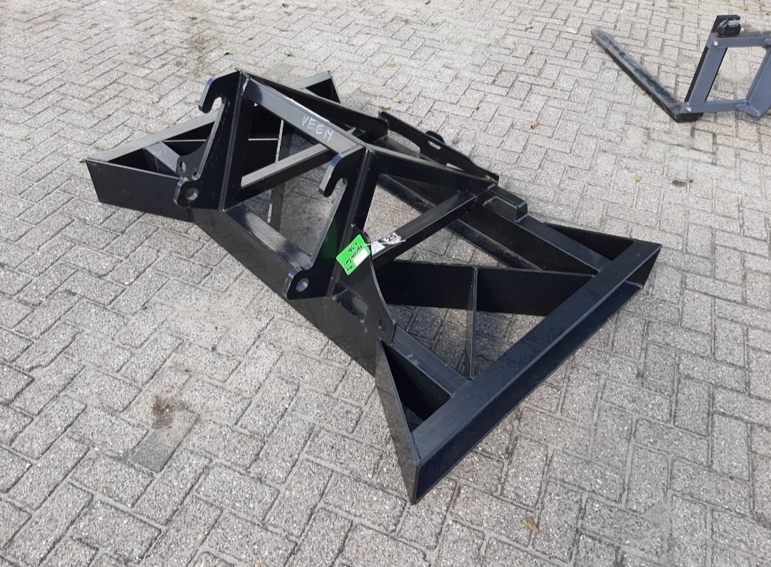 Frontladerzubehör of the type GiANT ADAPTERRAHMEN, Neumaschine in Hardinxveld-Giessendam (Picture 2)