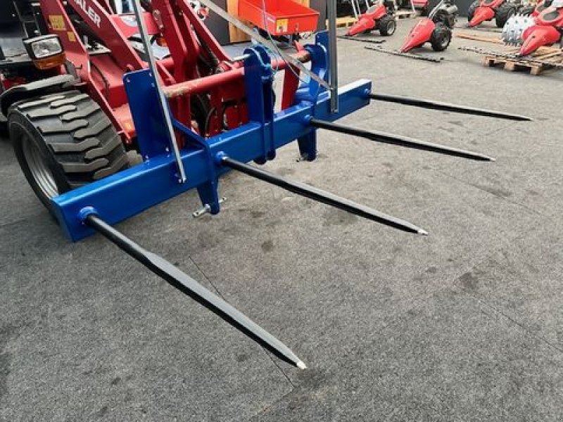 Frontladerzubehör des Typs Göweil Ballen-Transportdorn doppelt TDD, Neumaschine in Tamsweg (Bild 10)