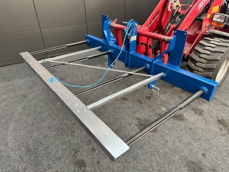 Frontladerzubehör des Typs Göweil Ballen-Transportdorn doppelt TDD, Neumaschine in Tamsweg (Bild 1)