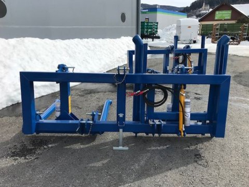 Frontladerzubehör of the type Göweil Doppel-Rundballentransportgabel DTR mit 2x BTGME, Neumaschine in Tamsweg (Picture 8)