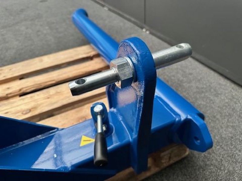 Frontladerzubehör des Typs Göweil Rundballen-Transportgabel mechanisch BTGME, Neumaschine in Tamsweg (Bild 8)