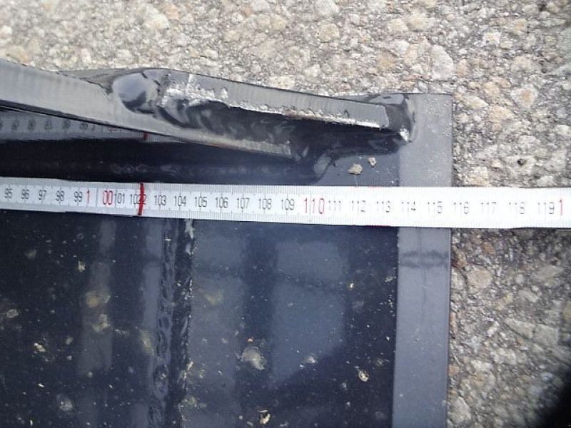 Frontladerzubehör типа H-L-M Siloreißschaufel- Big Volumen XXL -  2 Meter -  2.2 Meter- oder 2,4 Meter   oder 2,5 Meter, Neumaschine в Neureichenau (Фотография 7)