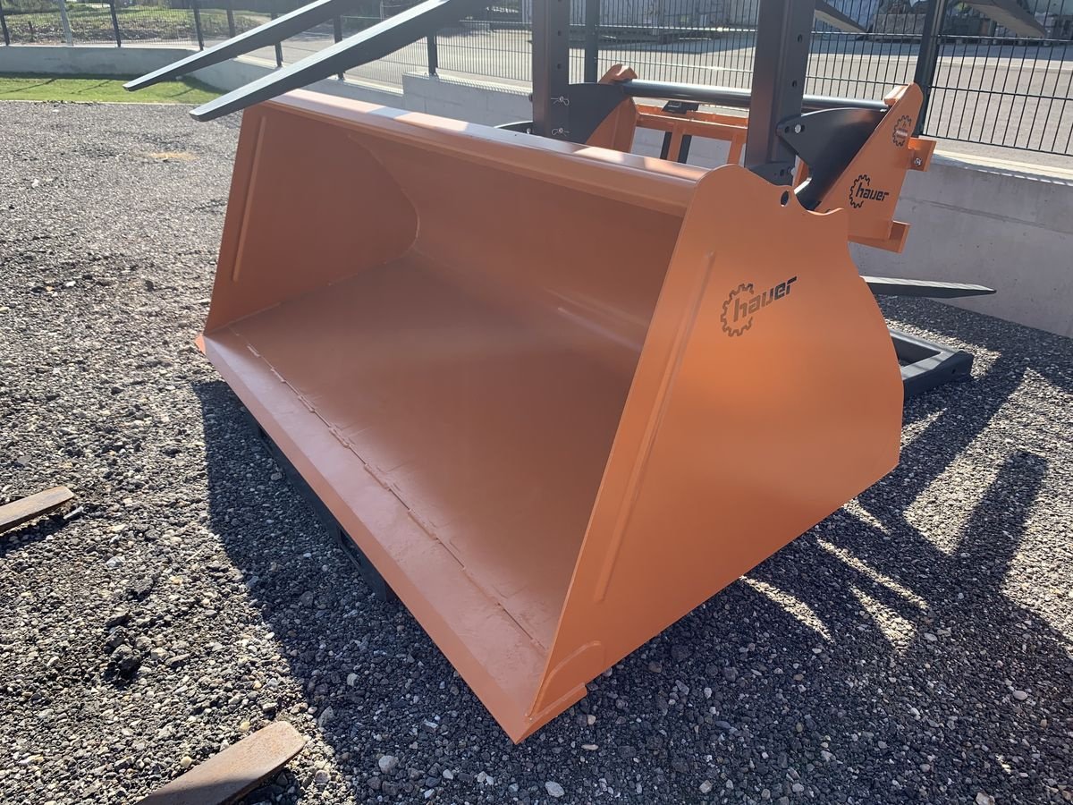 Frontladerzubehör of the type Hauer 220 cm Leichtgutschaufel lang verstärkt, Neumaschine in Hohenruppersdorf (Picture 4)