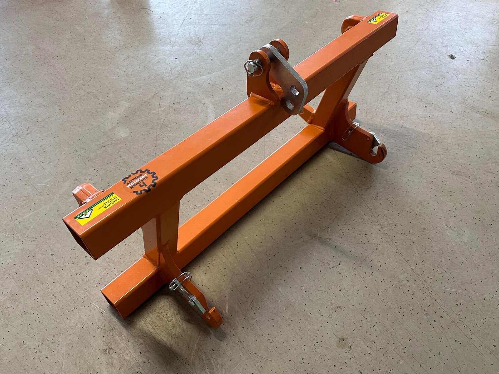 Frontladerzubehör tipa Hauer Dreipunktadapter, Vorführmaschine u St. Johann (Slika 1)