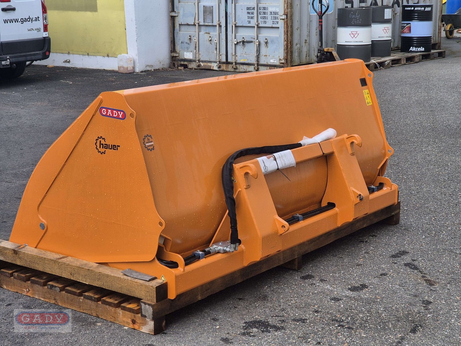 Frontladerzubehör des Typs Hauer HKLGS 2200,EURO  HOCHKIPPSCHAUFEL, Neumaschine in Lebring (Bild 2)