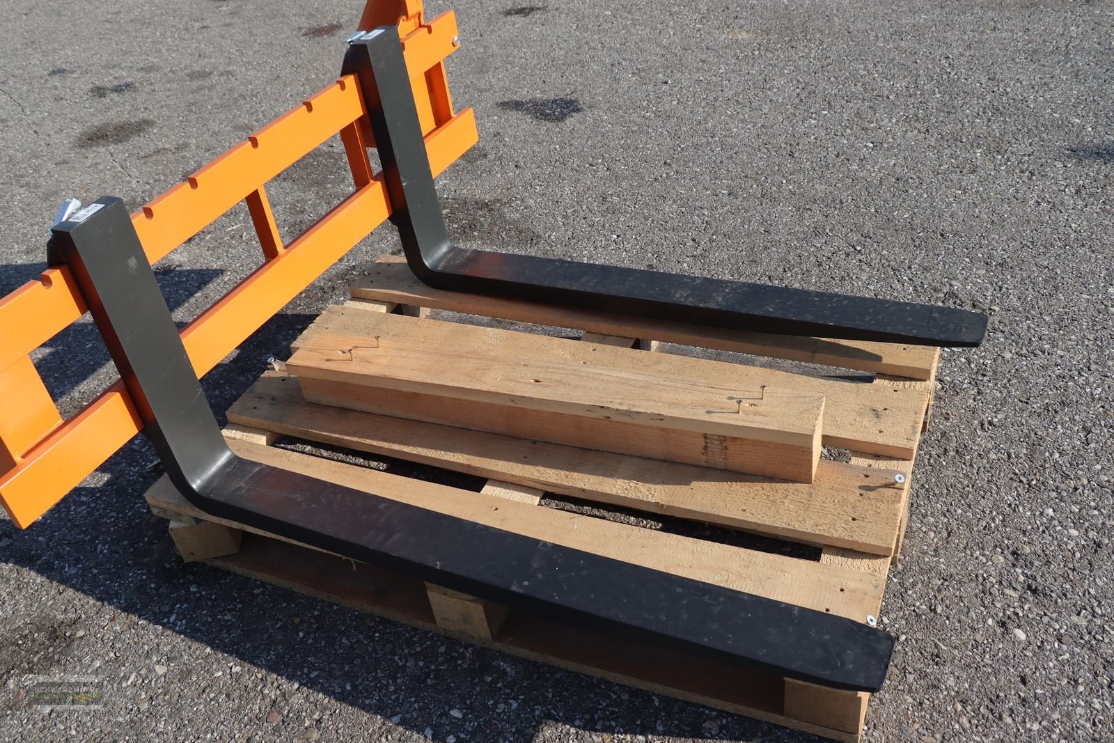 Frontladerzubehör of the type Hauer Palettengabel 1100mm, Neumaschine in Gampern (Picture 8)