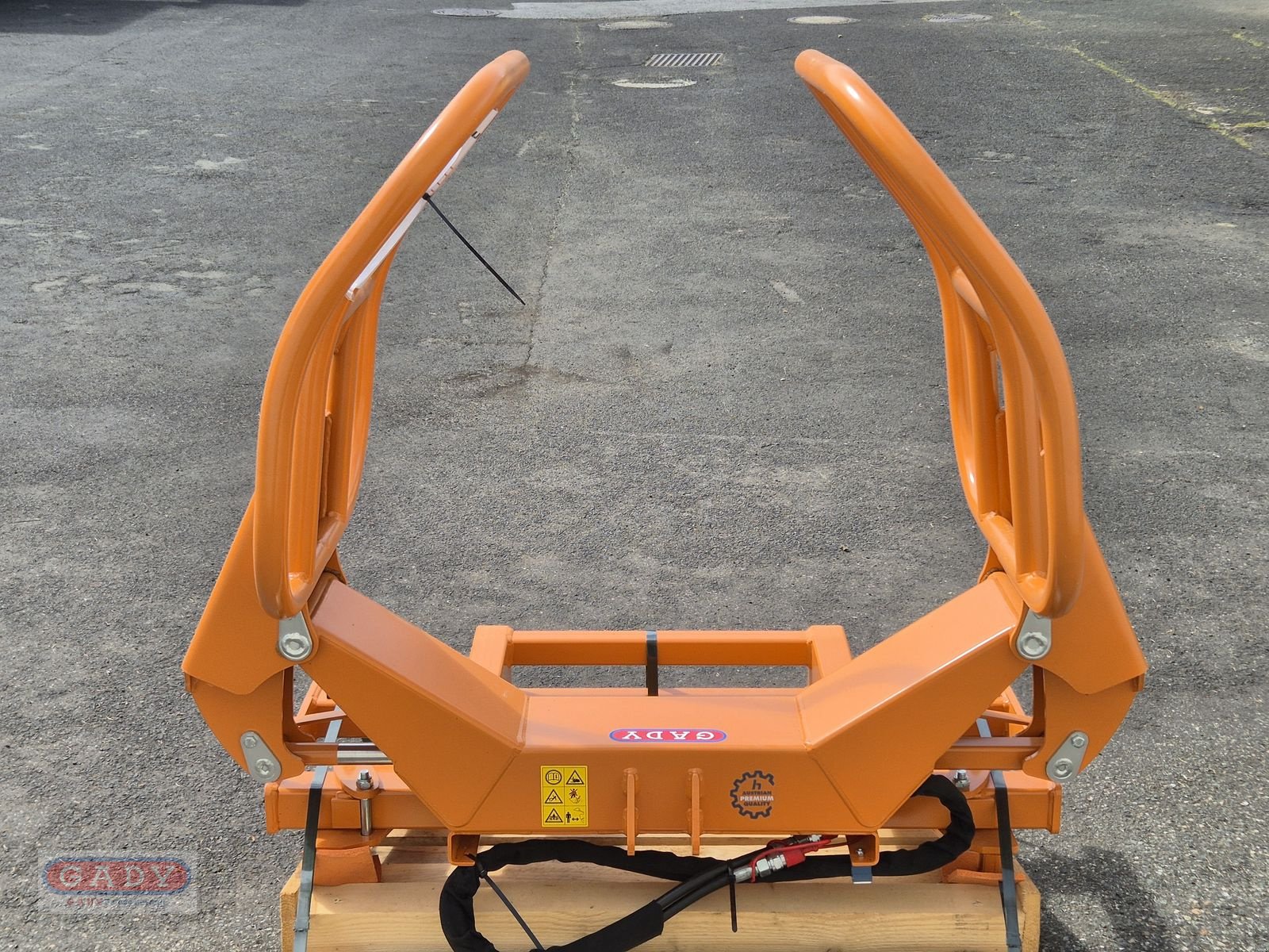 Frontladerzubehör of the type Hauer SILAGEBALLENZANGE 915, Neumaschine in Lebring (Picture 2)