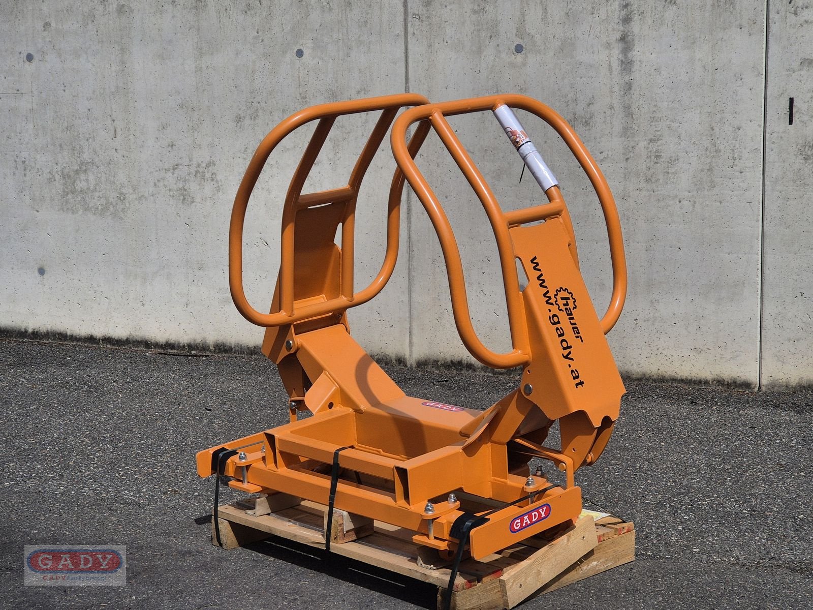 Frontladerzubehör of the type Hauer SILAGEBALLENZANGE 915, Neumaschine in Lebring (Picture 1)