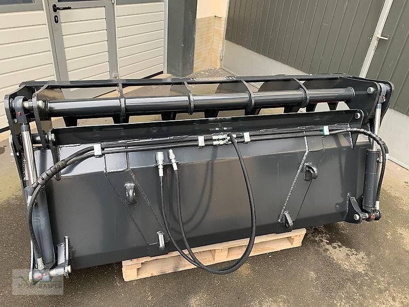 Frontladerzubehör van het type Inter Tech Greifschaufel 2,40 m breit, Neumaschine in Alitzheim (Foto 5)