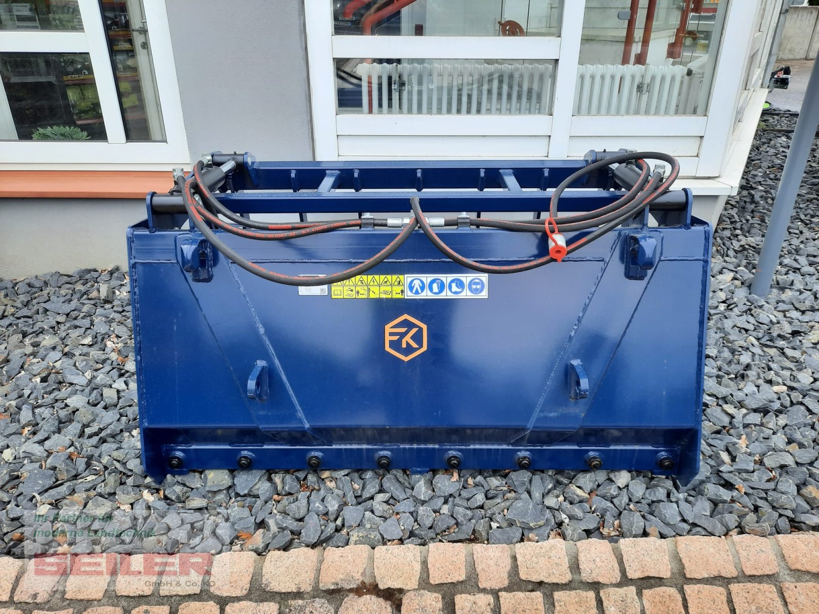 Frontladerzubehör of the type Kolaszewski SWFG 140 Euronorm Krokodilgebiss, Neumaschine in Ansbach (Picture 5)