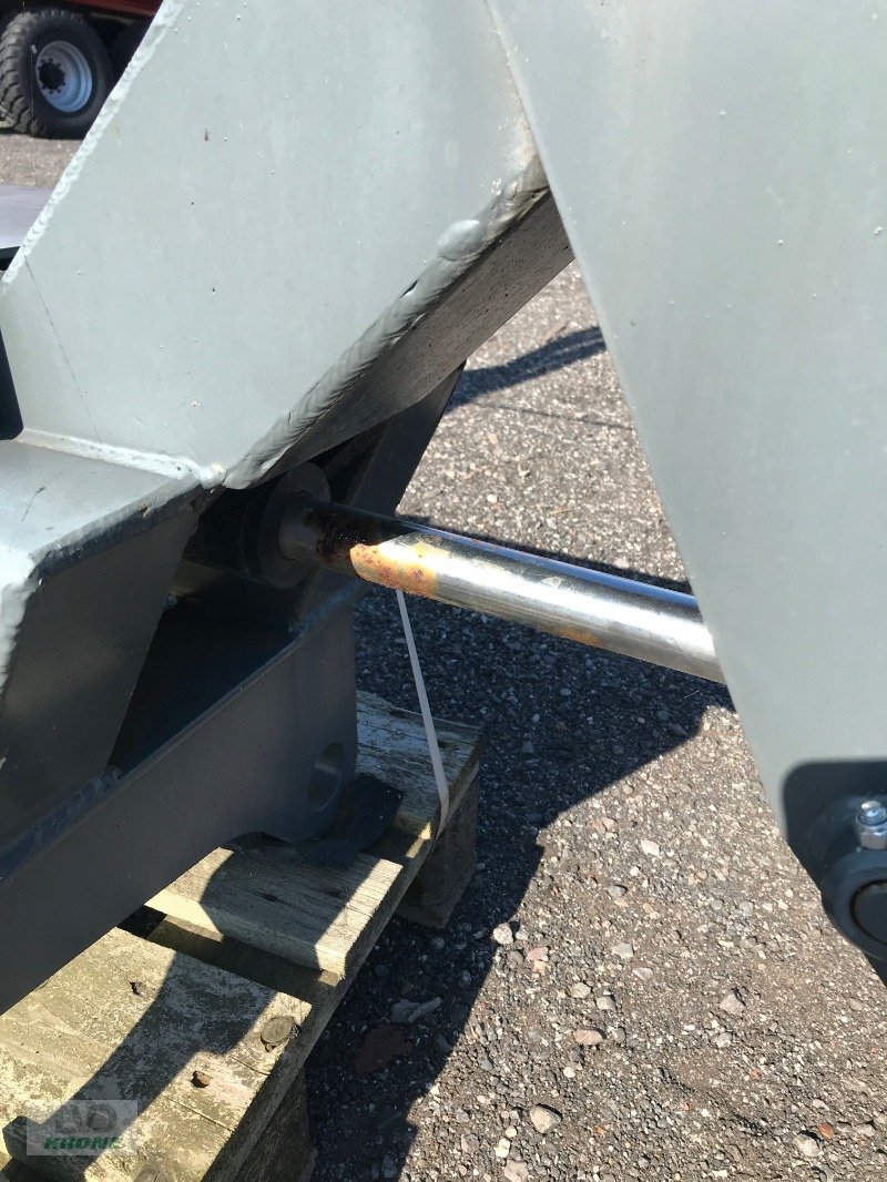 Frontladerzubehör van het type Kramer Ballenzange, Gebrauchtmaschine in Alt-Mölln (Foto 5)
