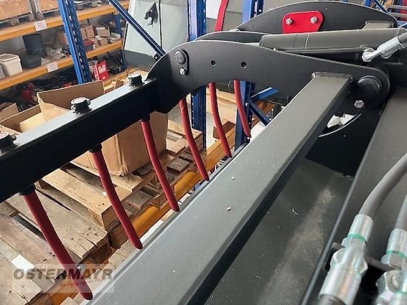 Frontladerzubehör des Typs Mailleux Kombigreifer High CG 225 11 Zinken, Neumaschine in Rohr (Bild 4)