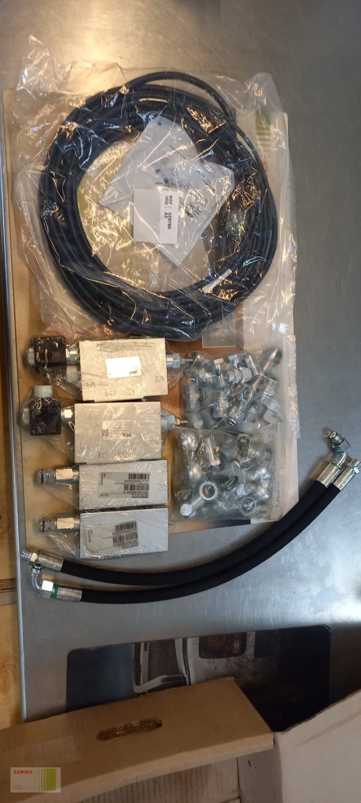 Frontladerzubehör tipa Mailleux Sicherheitsvorrichtung Ein/Auskippen, Neumaschine u Sörup (Slika 1)