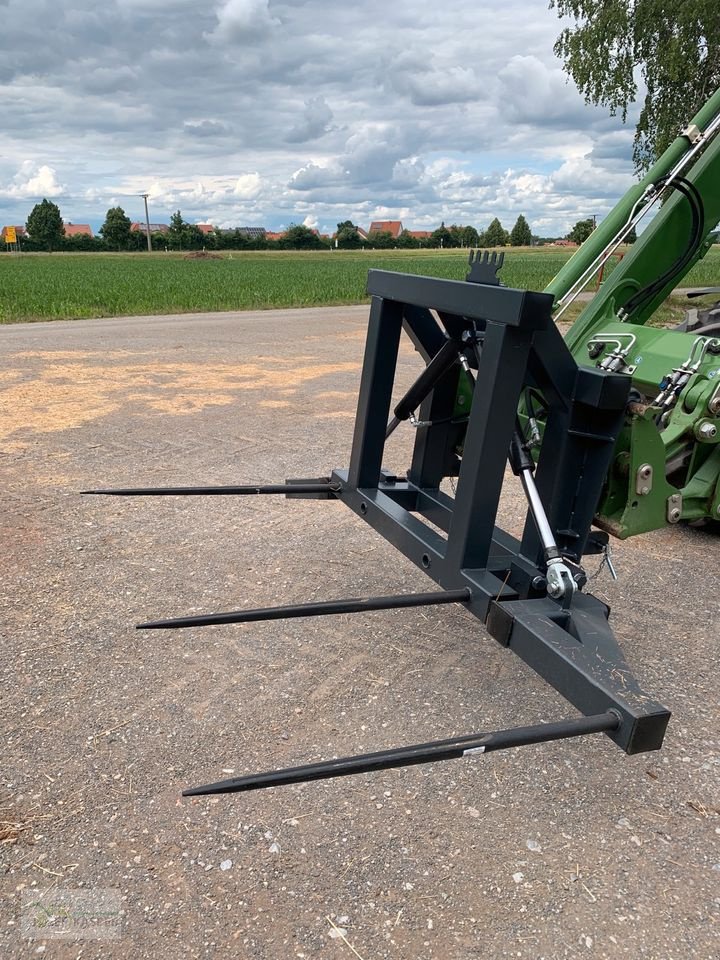 Frontladerzubehör of the type Metall-Bau DUO Ballengabel, Vorführer, Neumaschine in Alitzheim (Picture 1)