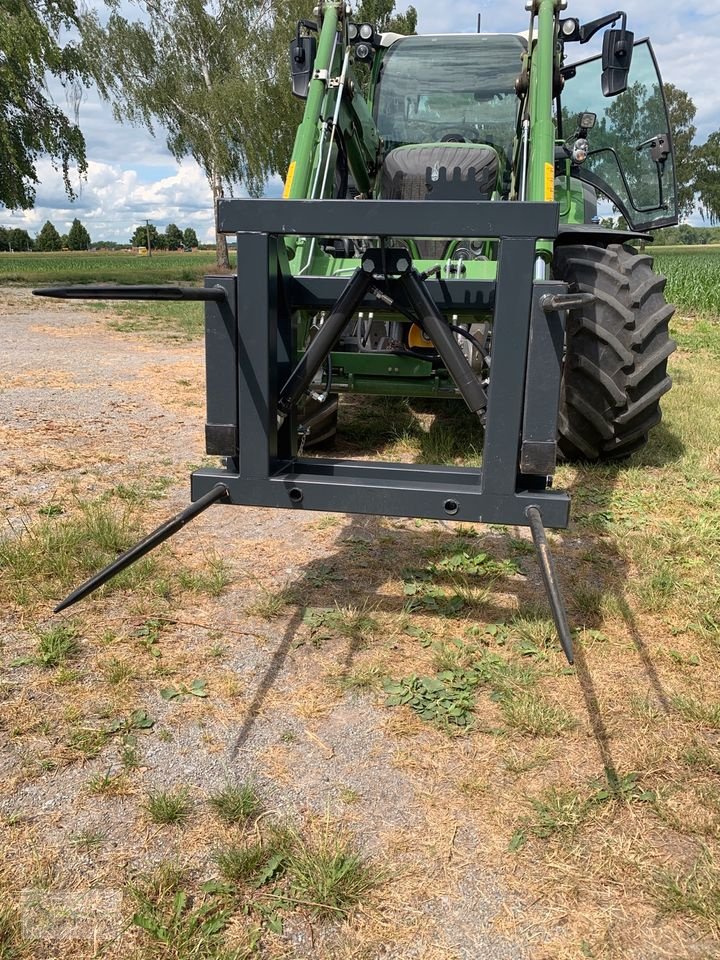 Frontladerzubehör of the type Metall-Bau DUO Ballengabel, Vorführer, Neumaschine in Alitzheim (Picture 11)