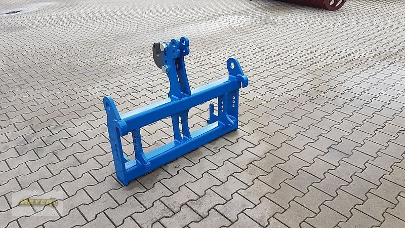 Frontladerzubehör des Typs Meyer Agrartechnik DP Dreipunktadapterrahmen, Neumaschine in Andervenne (Bild 17)