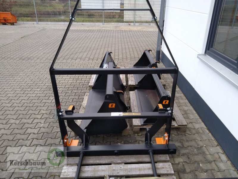 Frontladerzubehör του τύπου Quicke M 140 Euro Großballengabel, Neumaschine σε Adelsdorf