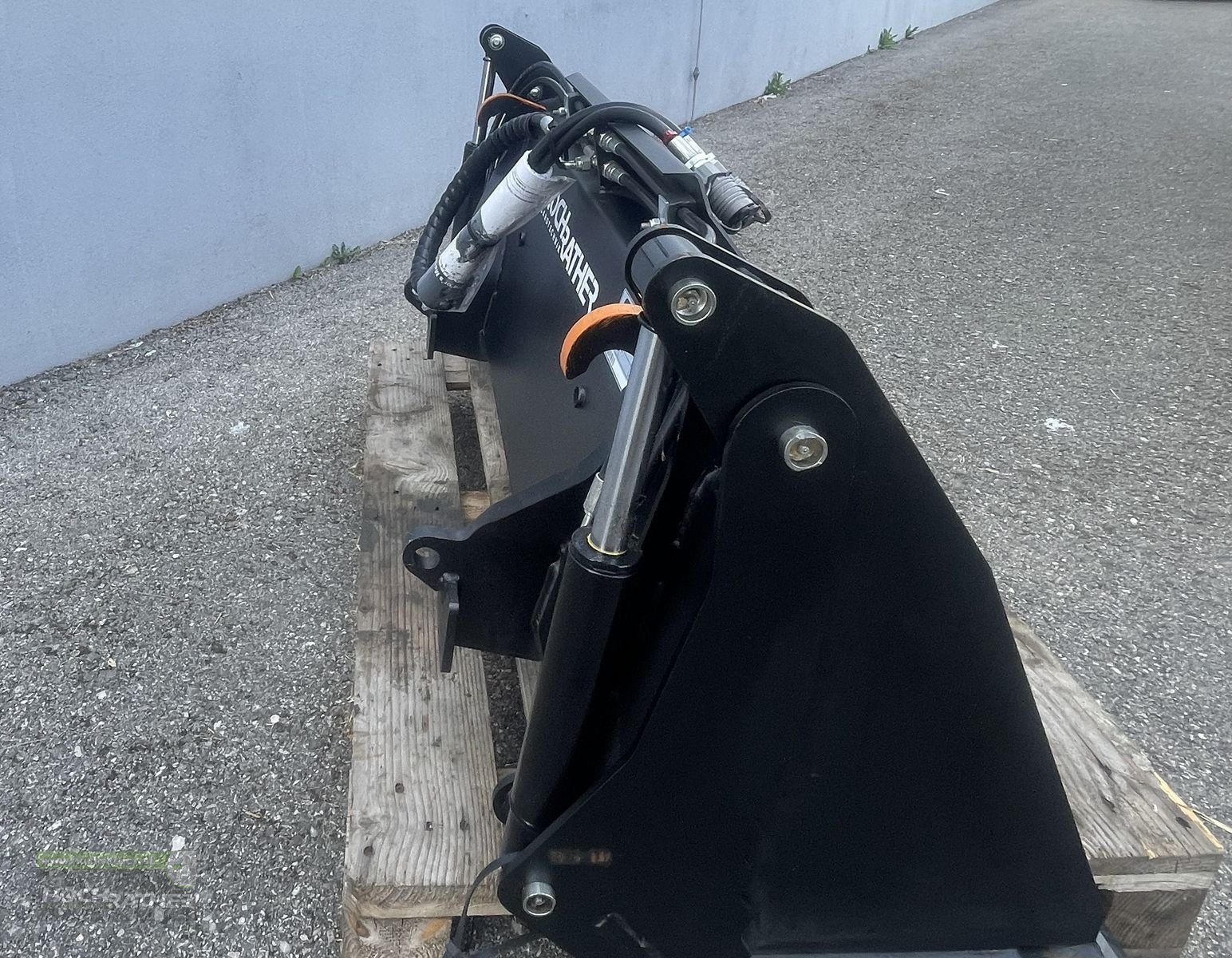 Frontladerzubehör tipa Quicke MPC Schaufel 140 Euro, Neumaschine u Kronstorf (Slika 3)