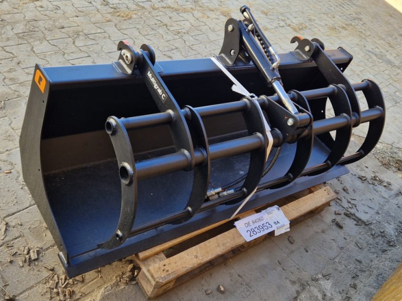 Frontladerzubehör des Typs Quicke Multigrab C170, Neumaschine in Windorf (Bild 1)