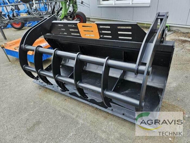 Frontladerzubehör of the type Quicke MULTIGRAB M+ 220, Neumaschine in Fröndenberg (Picture 1)