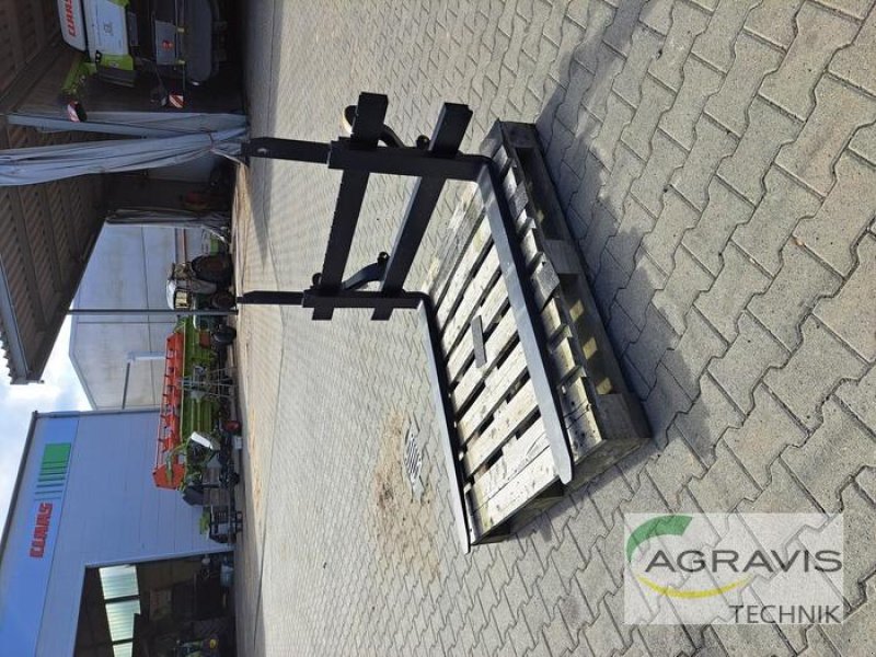 Frontladerzubehör of the type Quicke PALETTENGABEL M 2500 KG-1400, Neumaschine in Rheinbach (Picture 5)