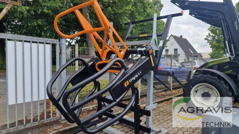 Frontladerzubehör of the type Quicke UNIGRIP 130, Neumaschine in Beckum (Picture 2)