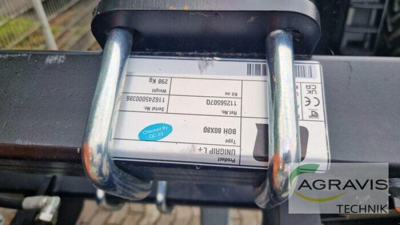 Frontladerzubehör of the type Quicke UNIGRIP 130, Neumaschine in Beckum (Picture 4)