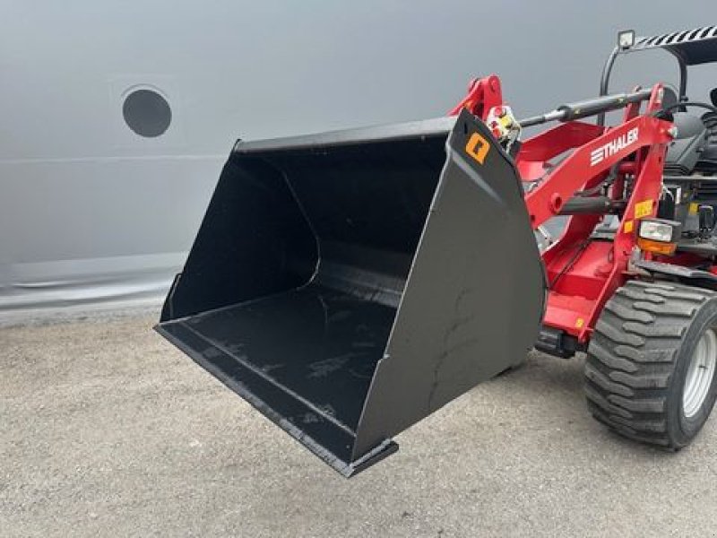 Frontladerzubehör des Typs Quicke Universalschaufel GM140cm, Neumaschine in Tamsweg (Bild 2)