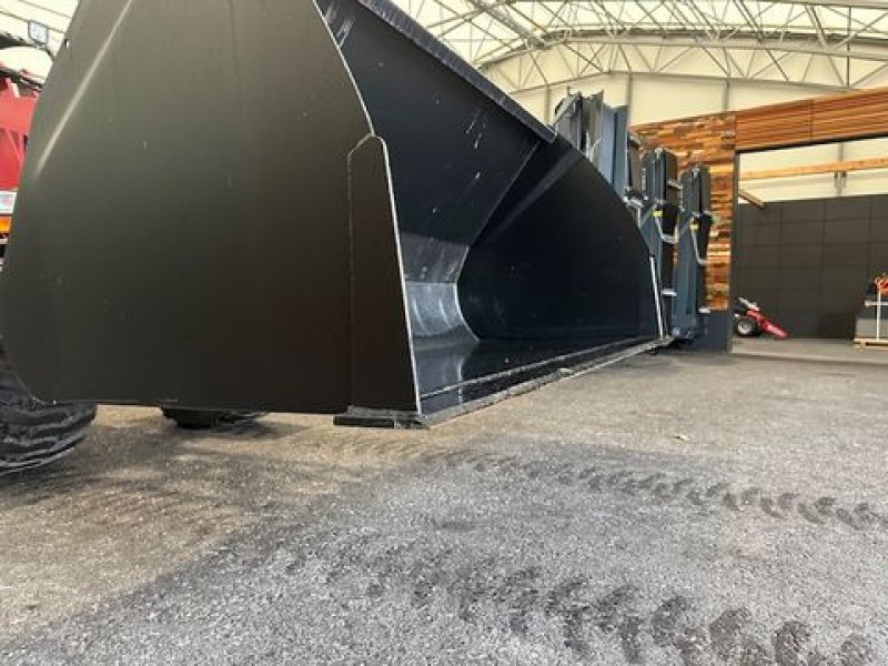 Frontladerzubehör of the type Quicke Volumenschaufel VM225cm, Neumaschine in Tamsweg (Picture 10)