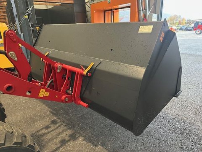 Frontladerzubehör of the type Quicke Volumenschaufel VM245cm, Neumaschine in Tamsweg (Picture 7)