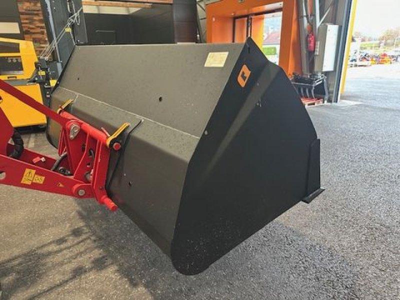 Frontladerzubehör of the type Quicke Volumenschaufel VM245cm, Neumaschine in Tamsweg (Picture 5)