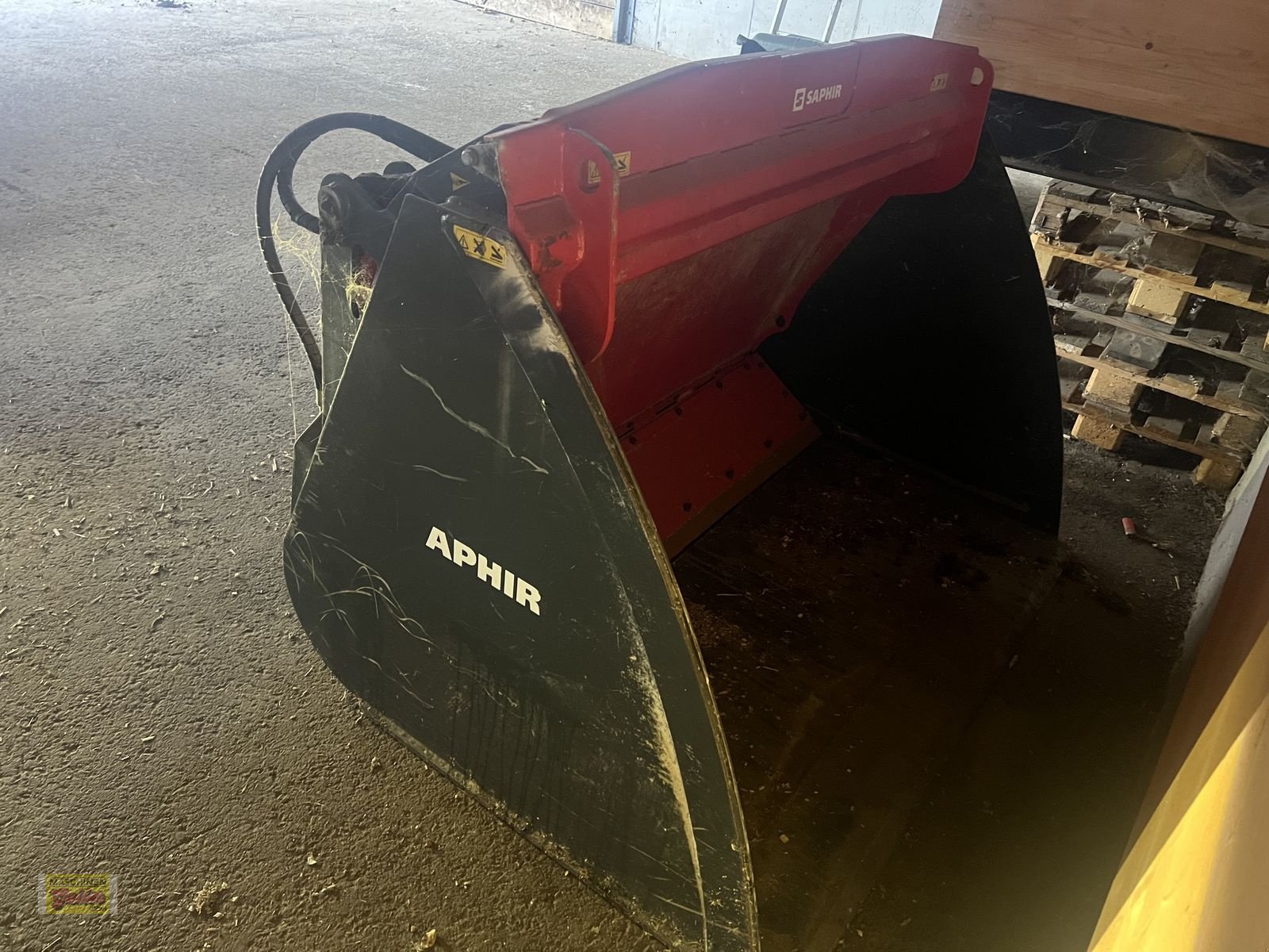 Frontladerzubehör типа Saphir LGA 16 , Leichtgutschaufel mit Abschiebewand, Gebrauchtmaschine в Kötschach (Фотография 13)