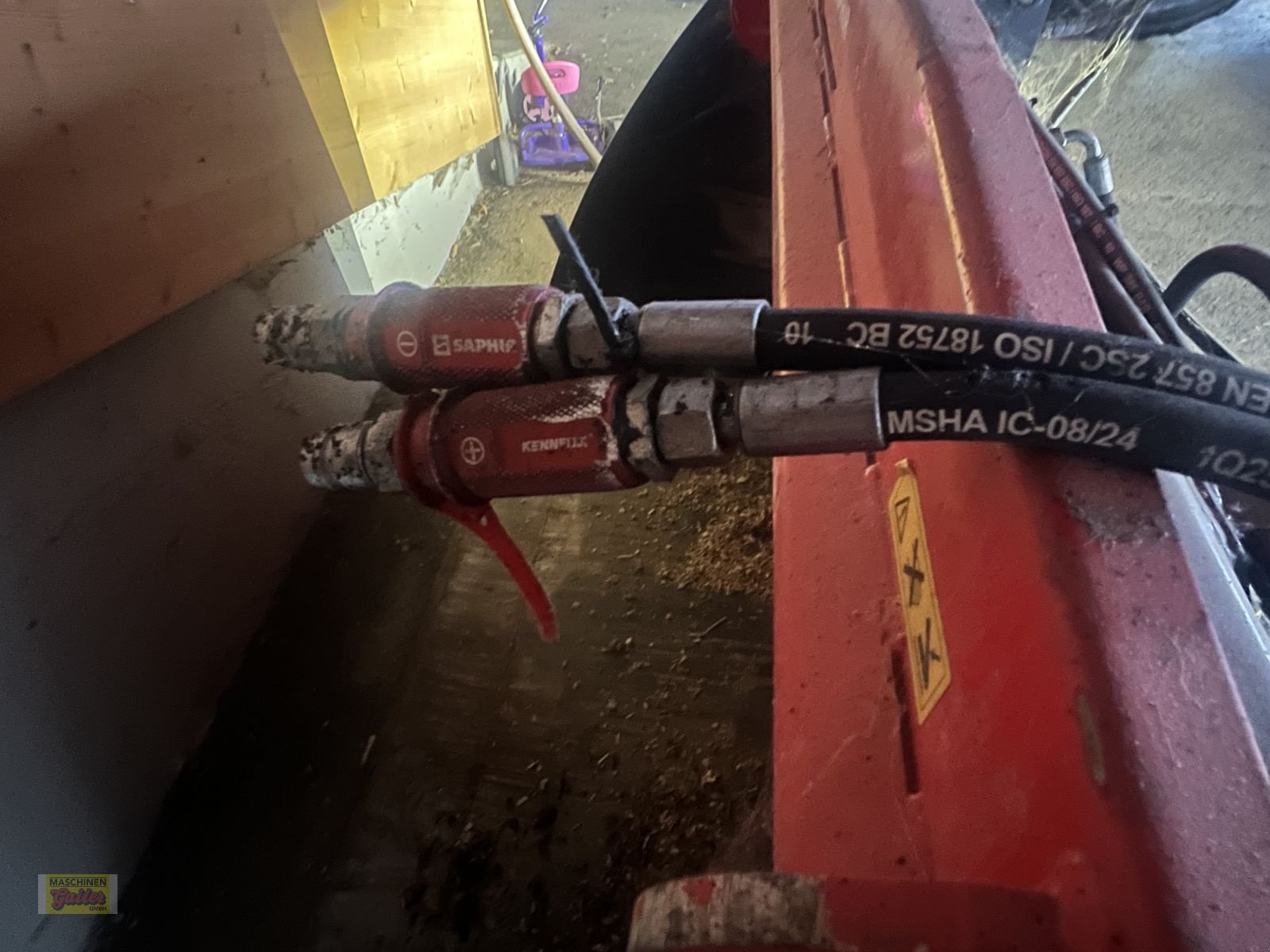 Frontladerzubehör типа Saphir LGA 16 , Leichtgutschaufel mit Abschiebewand, Gebrauchtmaschine в Kötschach (Фотография 8)