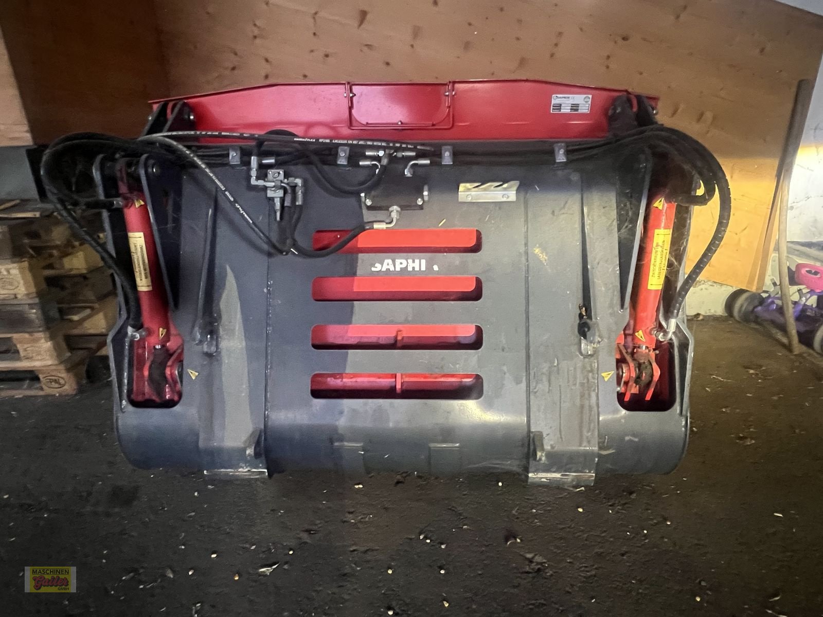 Frontladerzubehör типа Saphir LGA 16 , Leichtgutschaufel mit Abschiebewand, Gebrauchtmaschine в Kötschach (Фотография 5)