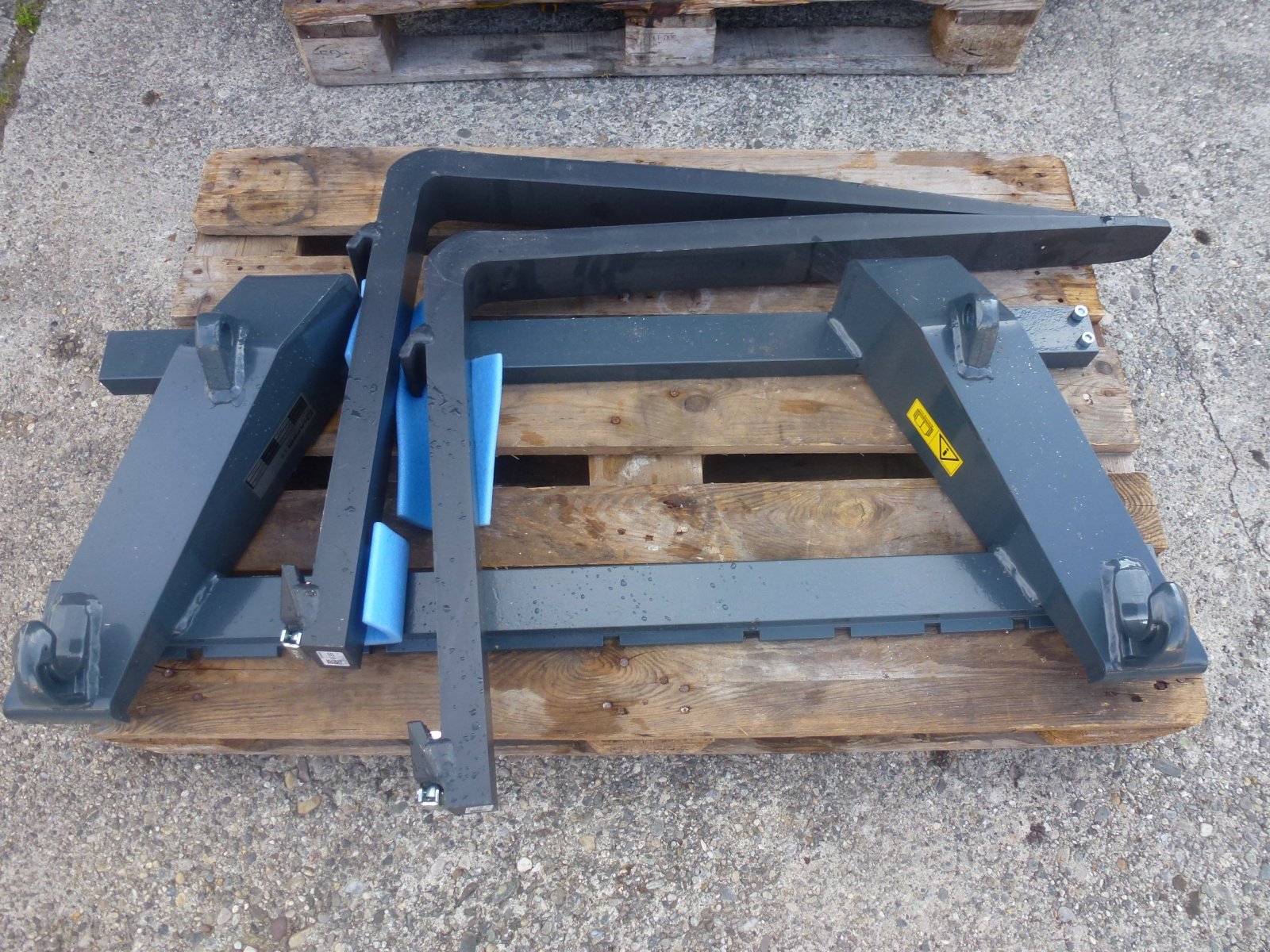 Frontladerzubehör des Typs Saphir PGE 09/15, Neumaschine in Waldkraiburg (Bild 1)