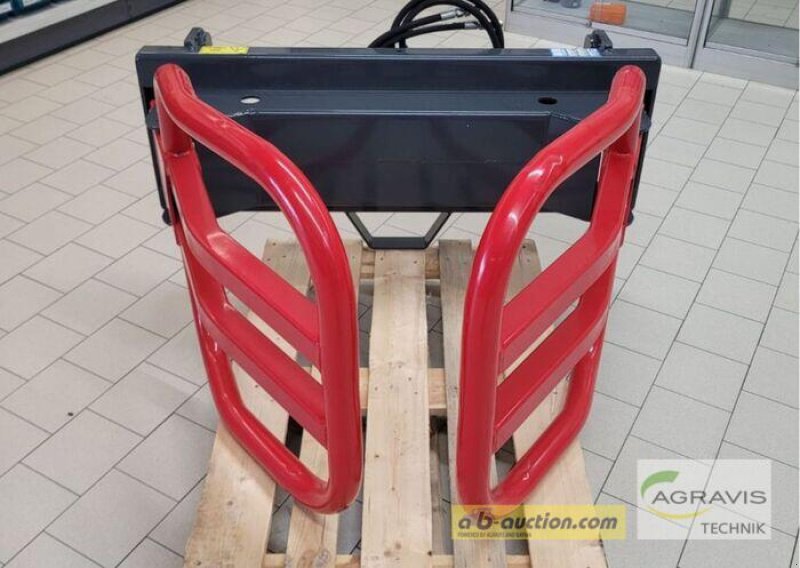 Frontladerzubehör of the type Schneider RUNDBALLENZANGE, Neumaschine in Emsbüren (Picture 1)